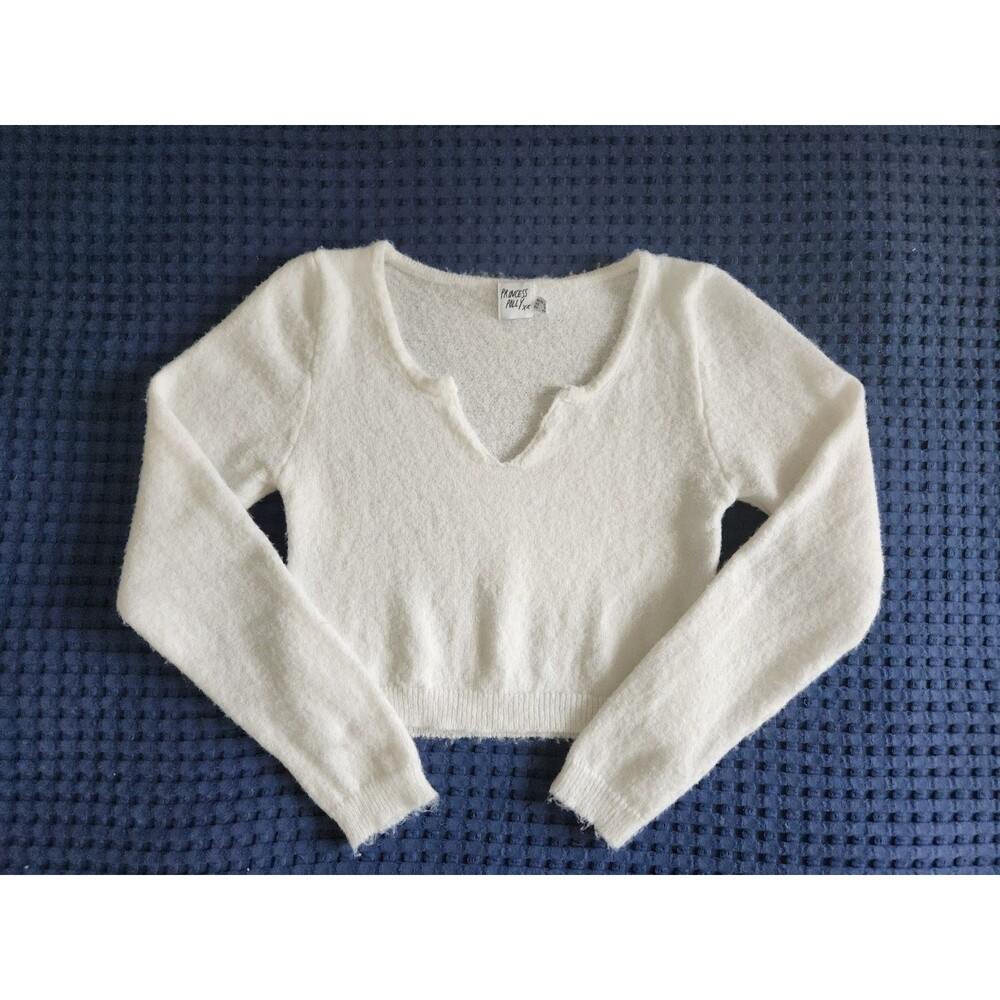 Princess Polly Y2K White Fuzzy Notch Neck Cropped Sweater Women's Size 8 EUC